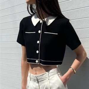 OAK + FORT XS Black Cream Cropped Knit Blouse